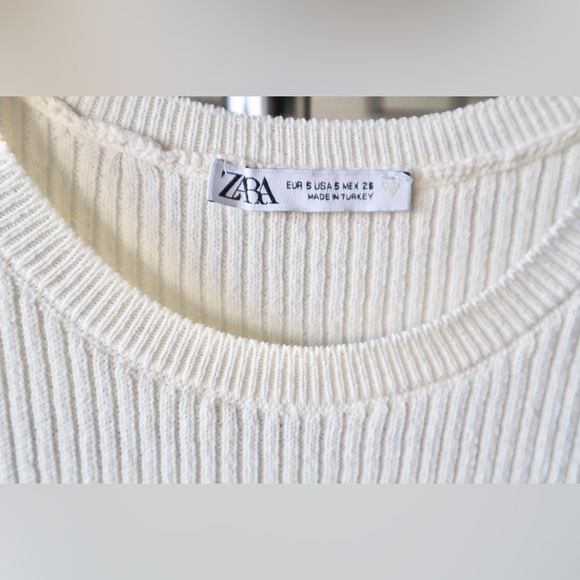 Zara Ruffled Ribbed Crop Top- Small - Picture 3 of 6